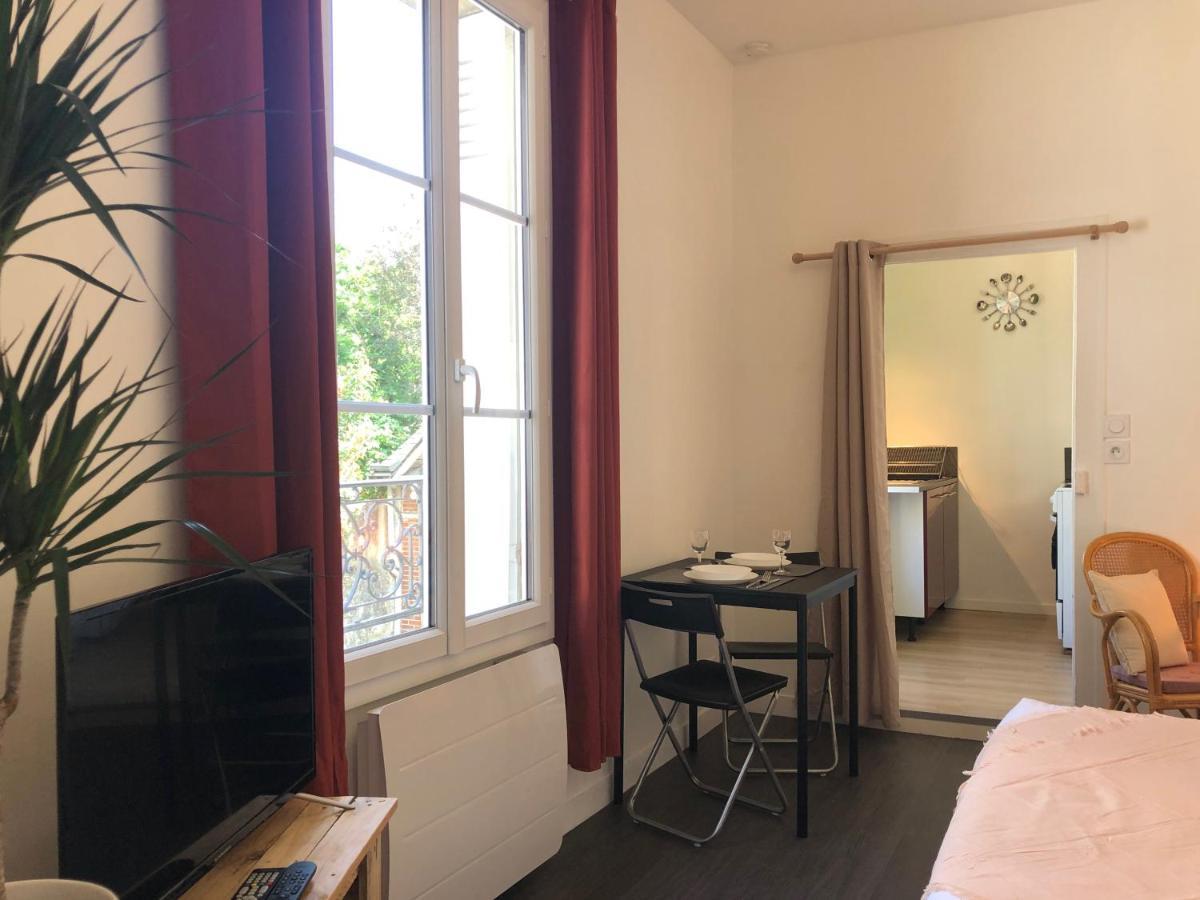 Studio Paisible Avec Jardin - Tours Centre Esterno foto